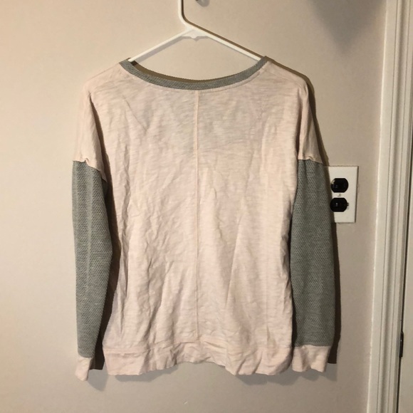 Long sleeve women’s shirt - Picture 2 of 3